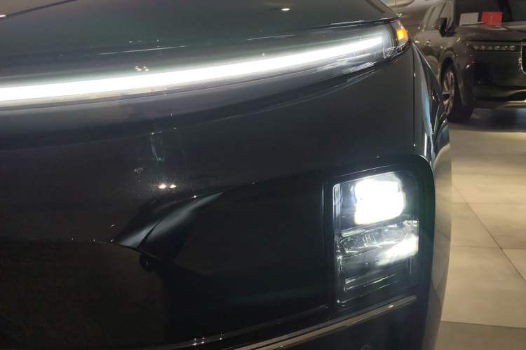 Used Li Auto L7 2025 Pro Smart Refresh Edition
