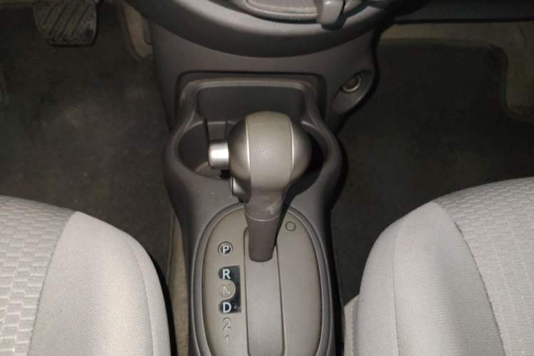 Used Nissan March 2010 1.5L Automatic Easy-Style Version
