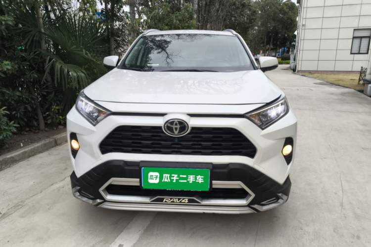 Used Toyota RAV4 2020 2.0L CVT Two-Wheel Drive Fashion Edition
