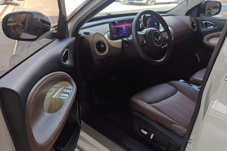 Used Wuling Bingo 2023 333 km Lingxi Connected Version
