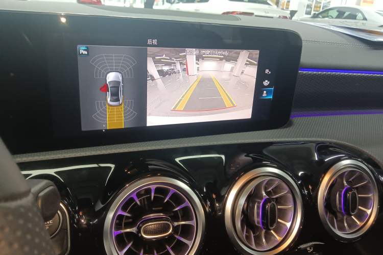 Used Mercedes-Benz A-Class 2022 Revised Version A 200 L Sport Sedan Fashionable Style