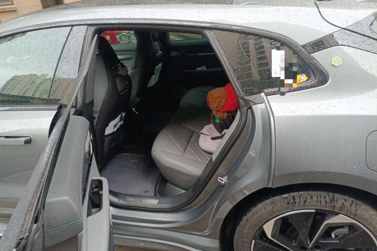 Used Zeekr 001 2023 WE Edition 100 kWh
