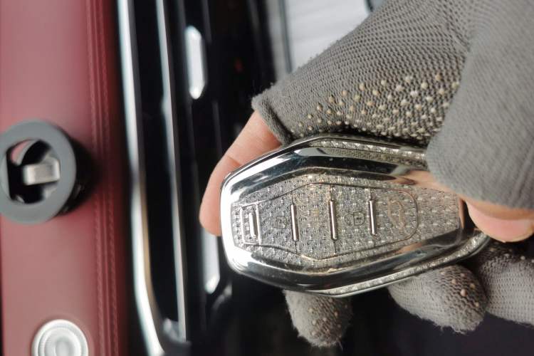 Used JETOUR X70 PLUS 2023 1.6T DCT Stronger 7-Seater
