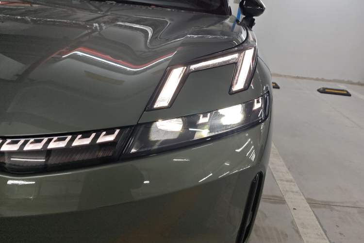 Used Lynk & Co 08 EM-P 2023 220km All-Wheel-Drive Performance Halo
