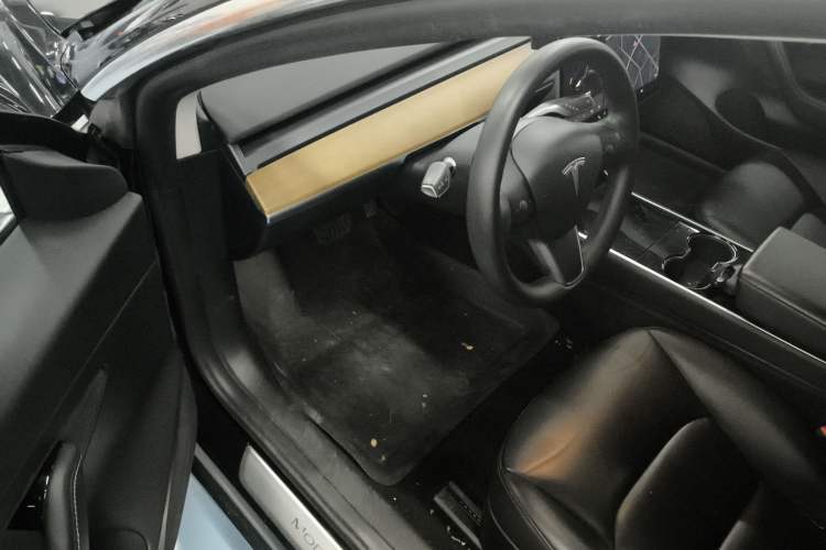 Used Tesla Model 3 2020 Revised Version Standard Range Rear-Wheel Drive – Upgraded Edition
