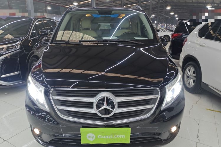 Used Mercedes-Benz Vito 2018 2.0T Elite Version 7 Seats China VI Emission Standard
