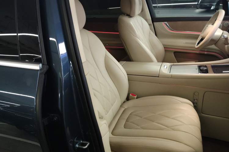 Used Hima AITO M9 2024 Range-Extended Ultra Version 52 kWh 6-Seater Model
