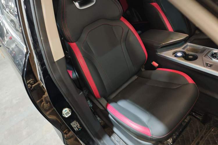 Used JETOUR Dashing 2024 1.5T DCT Starlight Shine Pro Edition