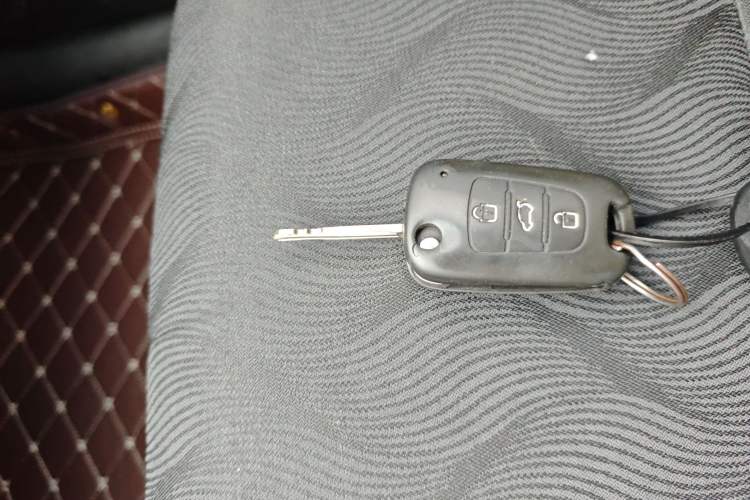 Used Kia K2 2015 Sedan 1.4L Automatic GLS
