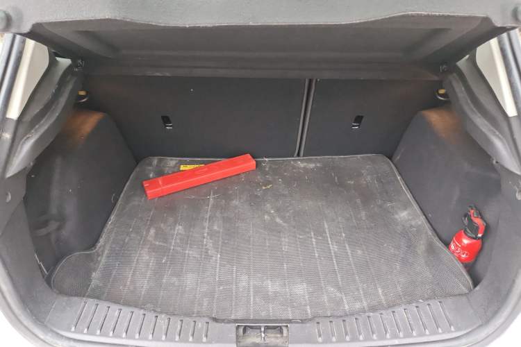 Used Ford Focus 2012 Hatchback 1.6L Automatic Fashion Edition
