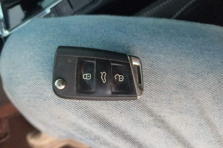 Used Volkswagen Lamando 2017 280TSI DSG Comfort Edition
