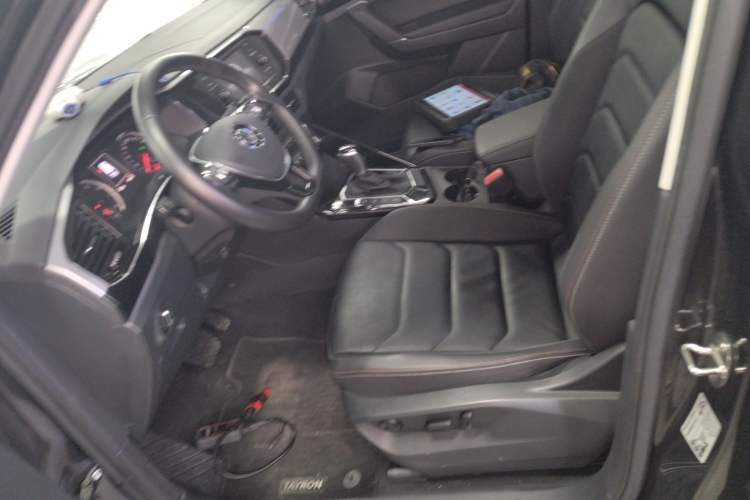 Used Volkswagen Tayron 2019 330TSI Two-Wheel Drive Luxury Model China VI Standard