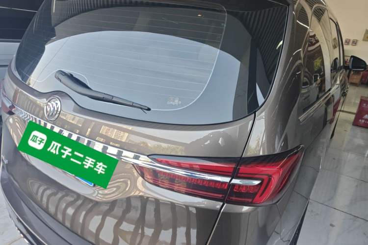 Used Buick GL8 2023 Land Executive Class Smart Enjoyment Model
