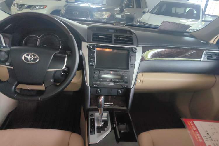 Used Toyota Camry 2015 2.0G Premier Edition