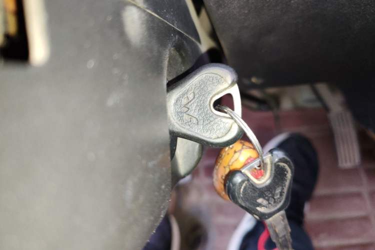 Used Wuling Zhiguang 2015 1.2L Practical LS-I Model