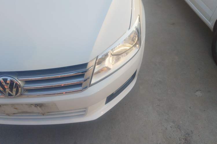 Used Volkswagen Santana 2015 1.6L Manual Comfort Edition
