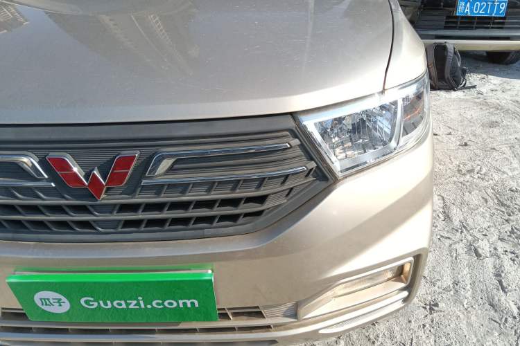 Used Wuling Hongguang V 2019 1.5L Enjoyment Version China VI LAR
