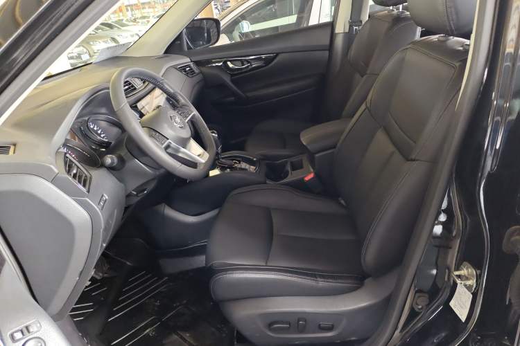 Used Nissan X-Trail 2019 2.0L CVT Smart Connect Comfort Edition 2WD
