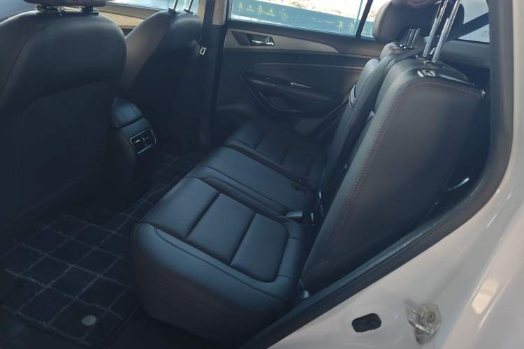 Used Changan CS75 2017 Shangkui Edition 1.5T Automatic Fengxiang Model
