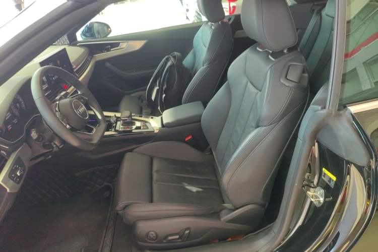 Used Audi A5 2024 Cabriolet 40 TFSI Fashionable and Dynamic Model
