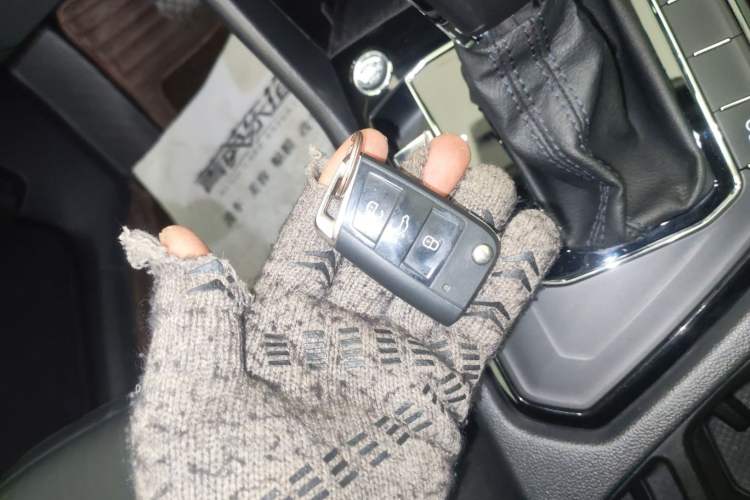 Used Volkswagen Tiguan L 2018 330TSI Automatic Two-Wheel Drive Luxury Edition
