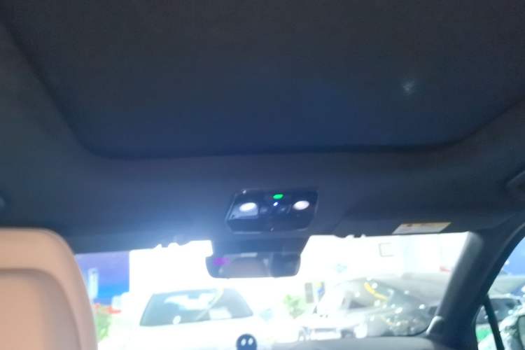 Used Nio ES8 2020 415 km Signature Edition 6-Seater Version
