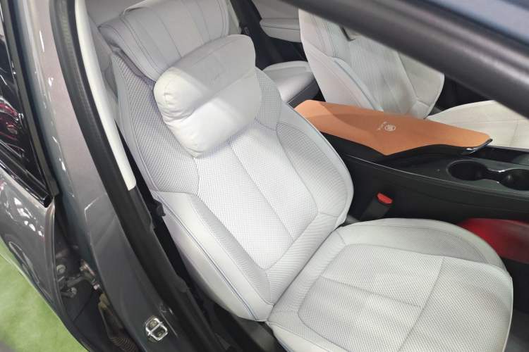 Used Buick E4 2023 Deluxe Edition
