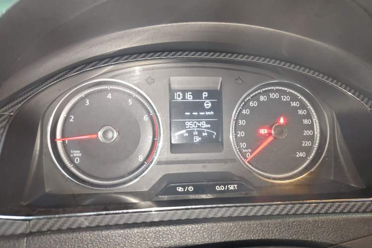 Used Volkswagen Santana 2017 Haval H9 1.6L Automatic Comfort Edition
