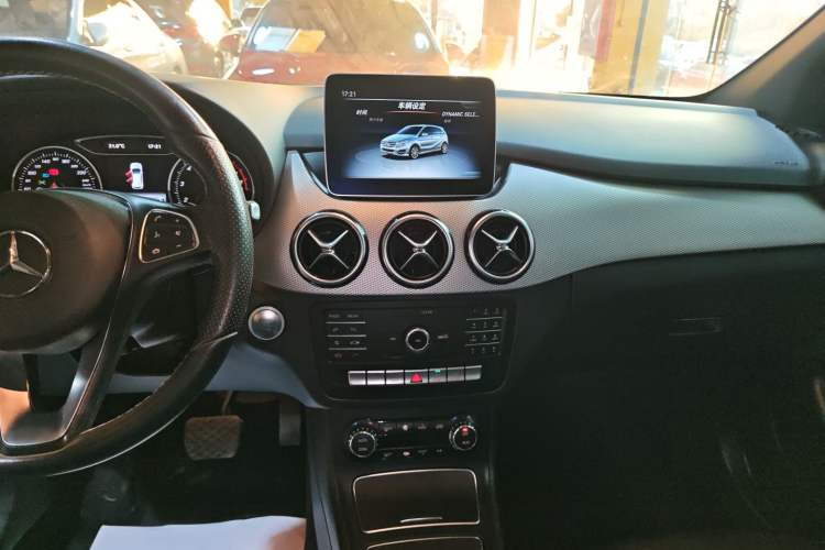 Used Mercedes-Benz B-Class 2019 B 200 Fashion Model
