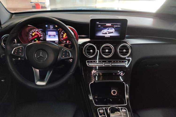 Used Mercedes-Benz GLC 2016 GLC 260 4MATIC Dynamic Edition