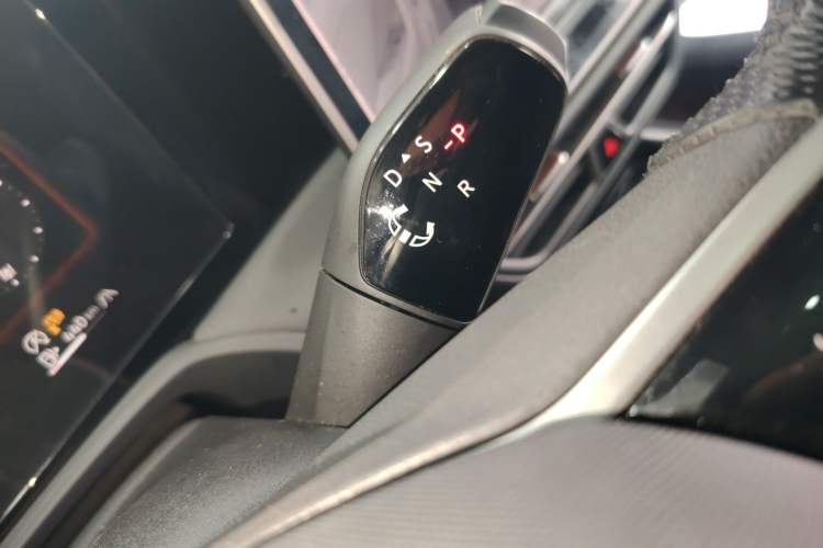 Used Volkswagen Magotan 2024 380TSI DSG Prestige Edition DaMai Package
