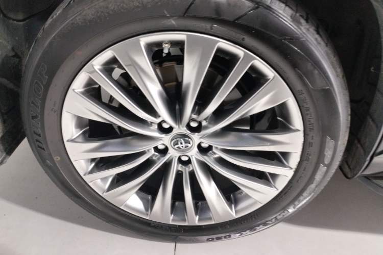 Used Toyota Highlander 2022 Dual-Engine 2.5L Four-Wheel Drive Prestige Version 7 Seats