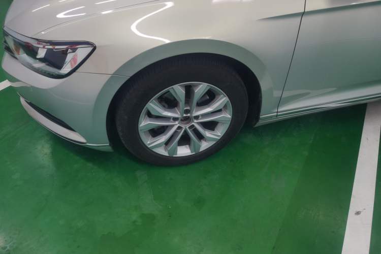 Used Volkswagen Magotan 2017 330TSI DSG Luxury Model
