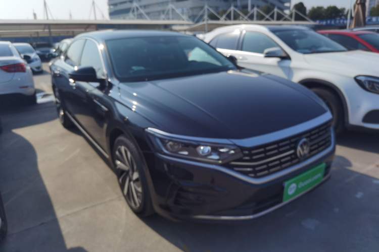 Used Volkswagen Passat 2022 330TSI Luxury Edition
