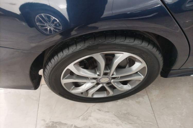 Used Mercedes-Benz C-Class 2015 C 200 L Sport Edition
