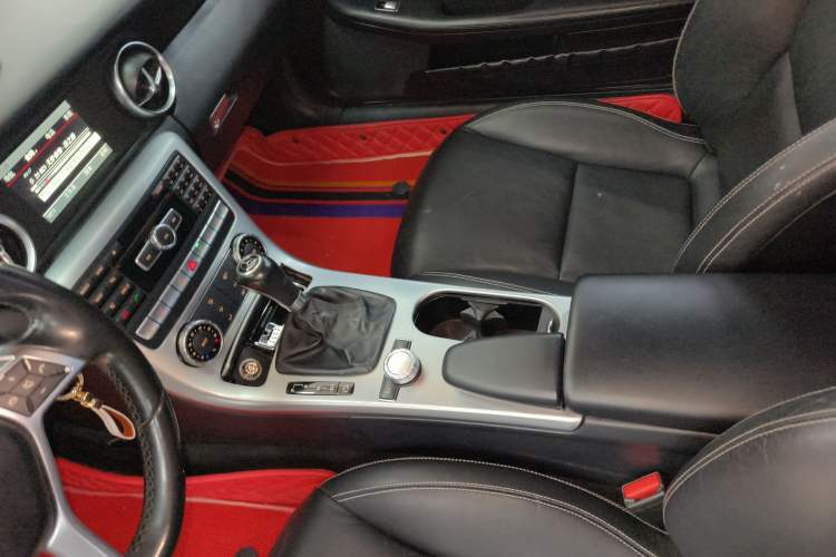 Used Mercedes-Benz SLK-Class 2011 SLK 200 Fashion Model
