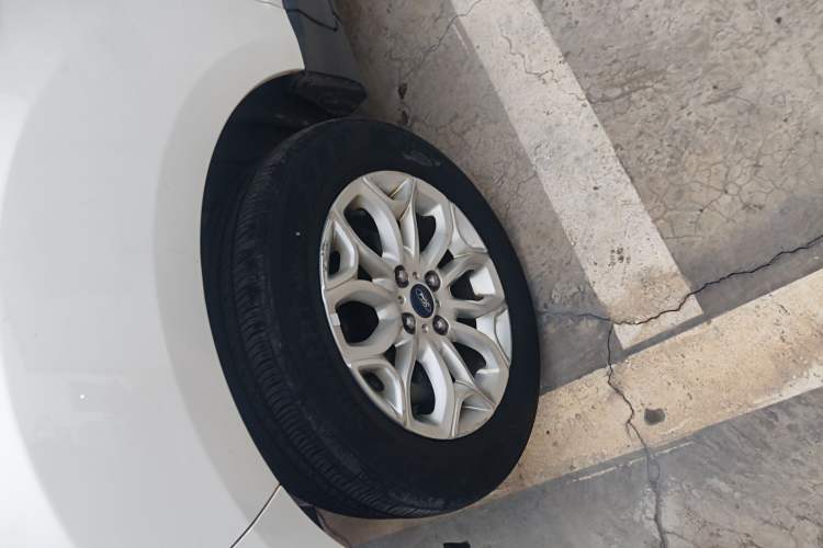 Used Ford EcoSport 2013 1.5L Automatic Prestige Model
