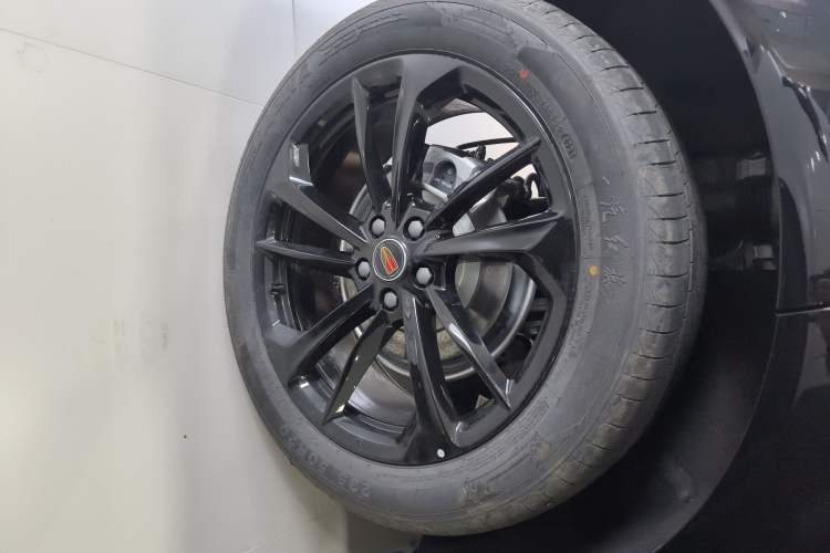 Used Hongqi HS3 PHEV 
