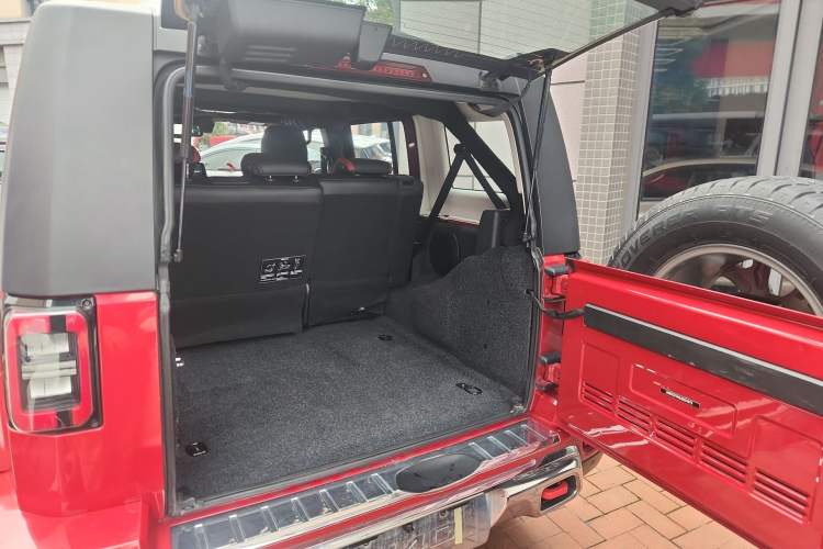 Used  BJ40 2018 PLUS 2.3T Automatic Four-Wheel Drive Flagship Version China V Emission Standard