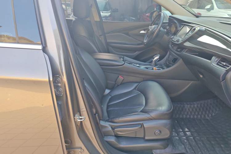Used Buick Envision 2018 20T Two-Wheel-Drive Elite Model
