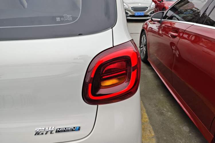 Used Wuling Hongguang MINIEV 2025 Four-Door Version Premium Edition
