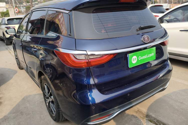 Used BYD Song MAX 2017 1.5T Automatic Smart Connect Elite 7-Seater
