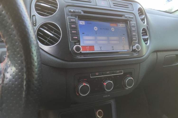 Used Volkswagen Tiguan 2016 280TSI Automatic Two-Wheel-Drive Silk Road Style Edition
