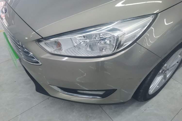 Used Ford Focus 2015 Sedan 1.6L Automatic Trend Model
