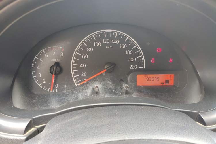 Used Nissan Sunny 2015 1.5XE Manual Comfort Edition
