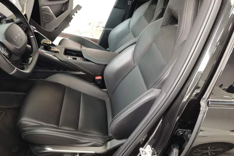 Used Lynk & Co 06 2020 1.5T JinPro model
