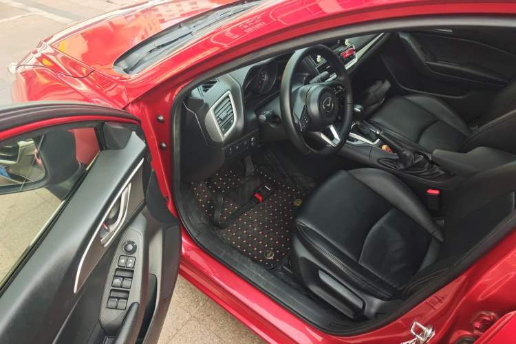 Used Mazda Mazda 3 Axela 2017 Sedan 1.5L Automatic Comfort Model Emission Standard China V