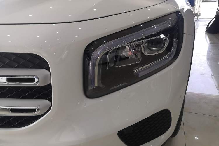 Used Mercedes-Benz GLB 2022 Updated GLB 200 Fashion Edition
