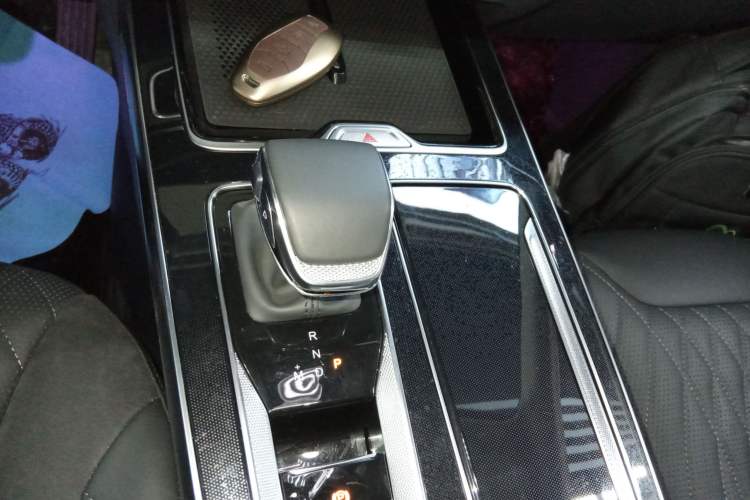 Used Hongqi HS5 2023 2.0T Qixiang Pro Edition
