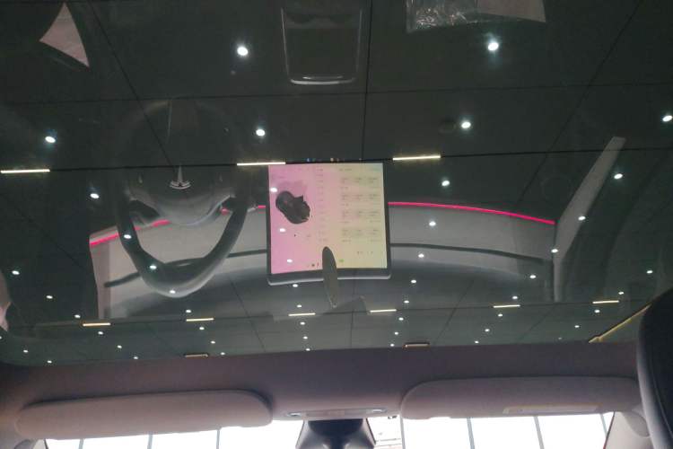 Used Tesla Model Y 2023 Rear-Wheel-Drive Version
